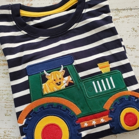 Highland Cow and Tractor Applique Long-Sleeve Top - Picture 15 of 16